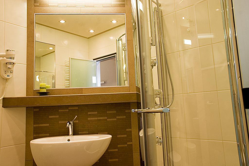 Hotel Diadem Omiš Δωμάτιο φωτογραφία
